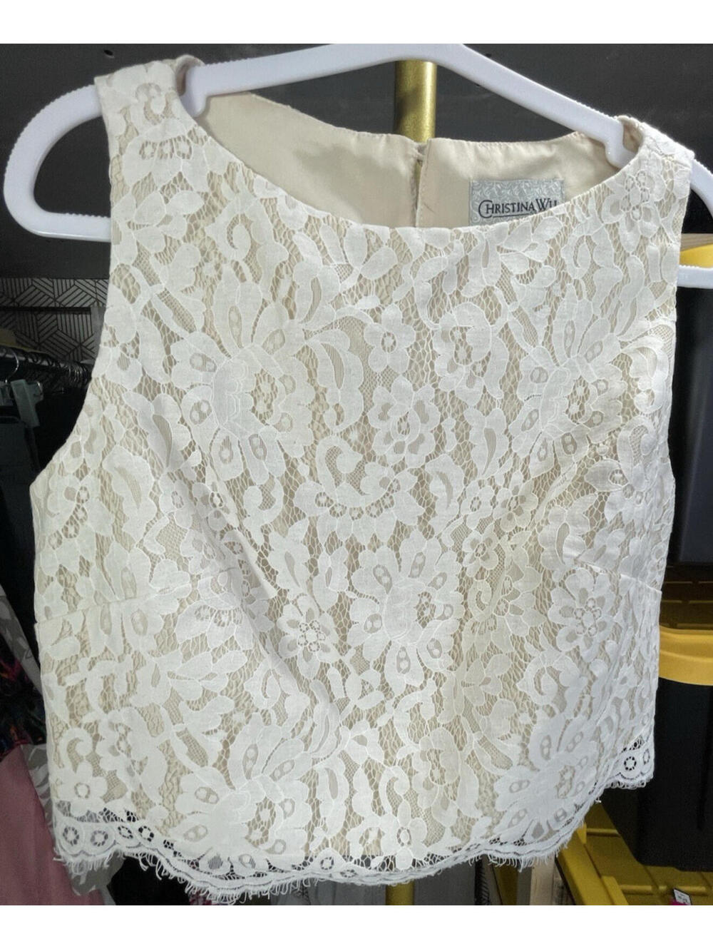 Christina Wu Women's Lace Crop Top Sz 8 Romantic Layering Top Back Button Up